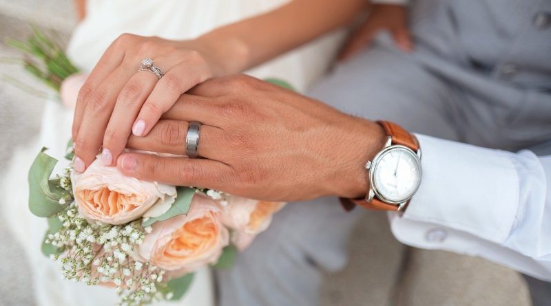 Jak wybrać biżuterię ślubną